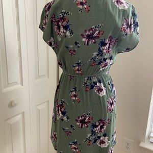Green Floral V-neck Dress